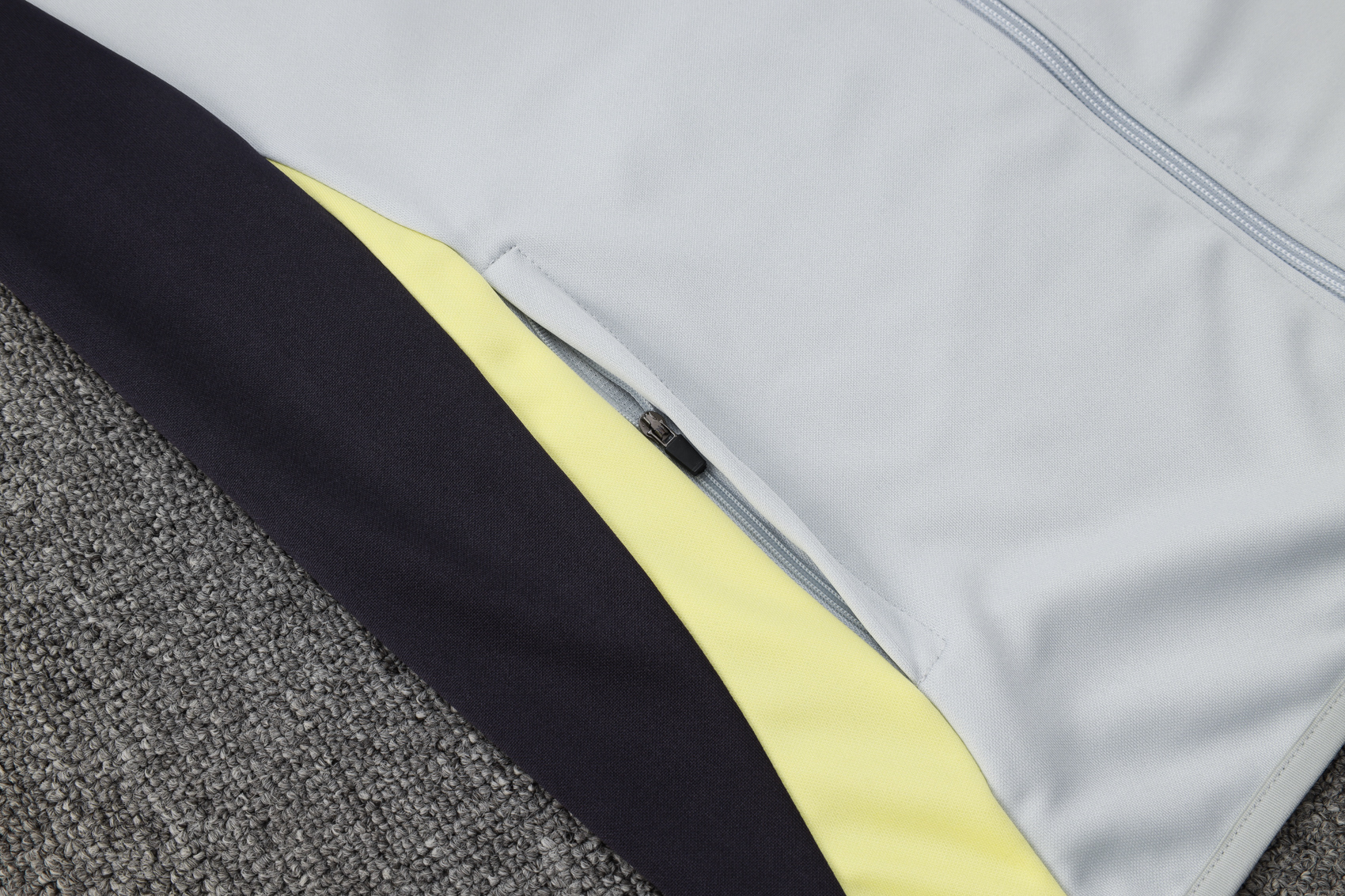 Juventus Training Kit (Jacket+Pants) Light Grey 2025/26