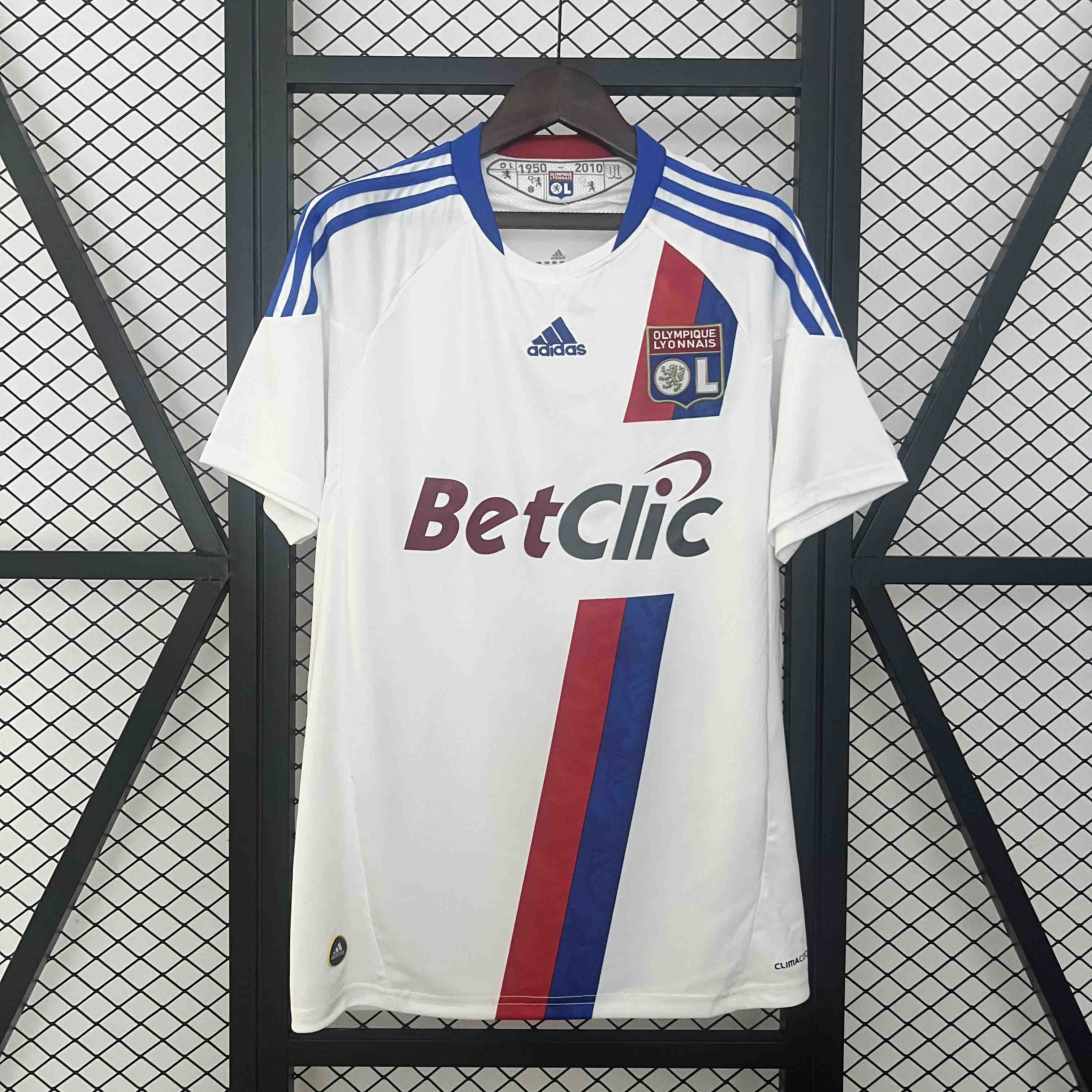Olympique Lyonnais Retro Football Jersey Home Custom Shirt 2010-11