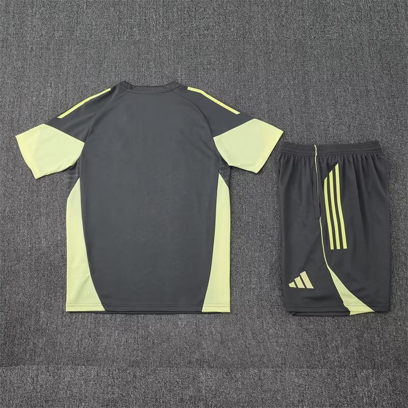 Real Madrid Training Jersey Kit Grey 2025/26