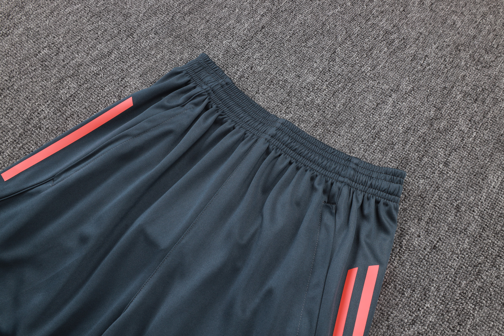 Bayern Munich Sleeveless Training Kit Gray 2025/26