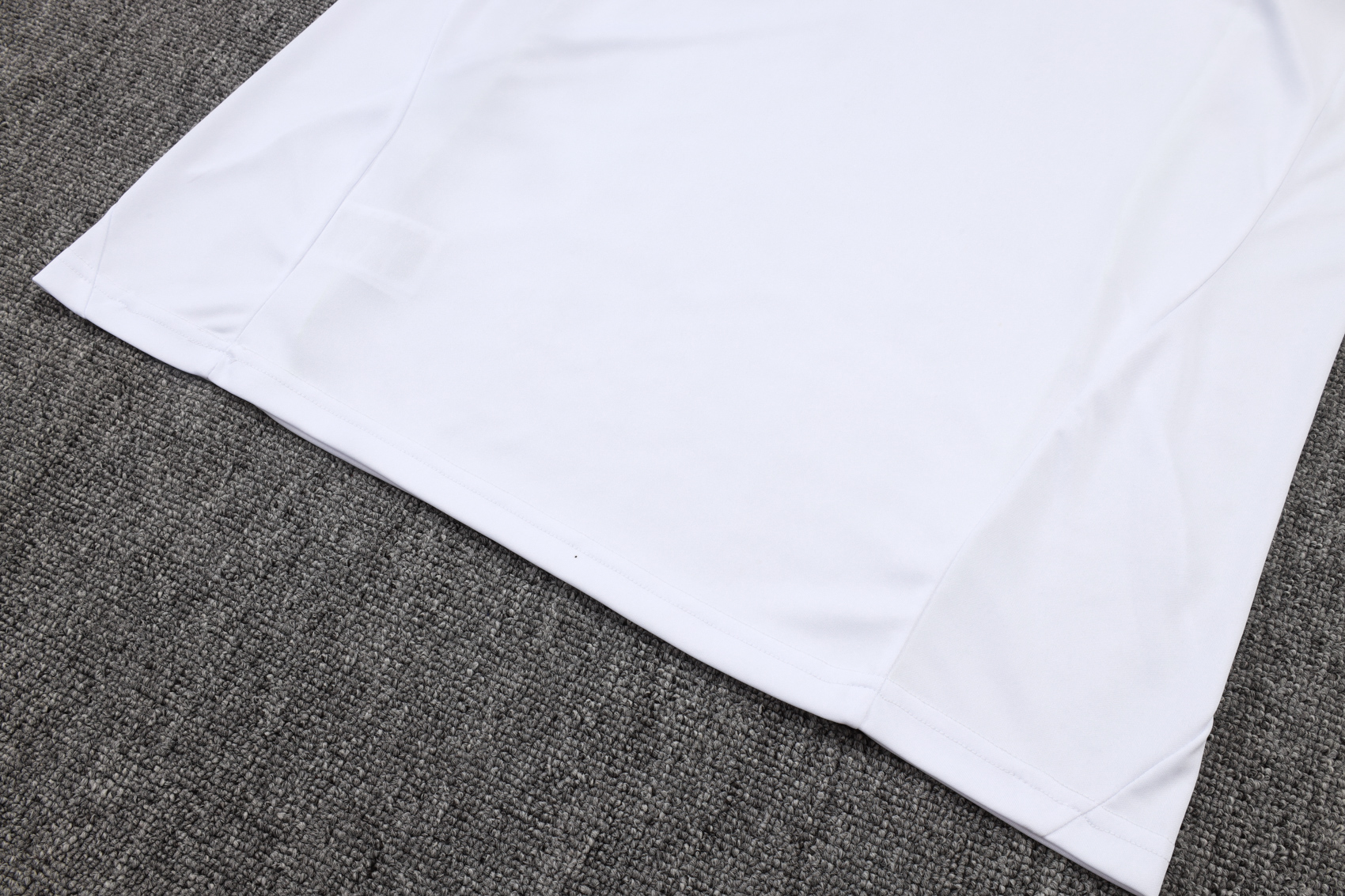 Real Madrid Sleeveless Training Kit White 2025/26