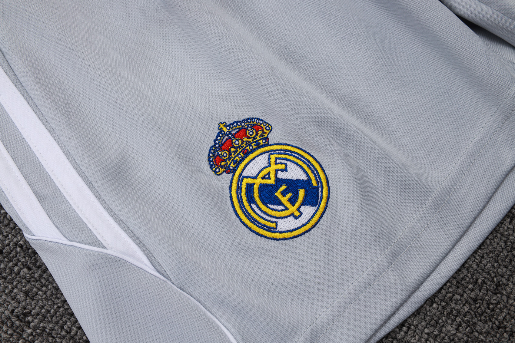 Real Madrid Training Jersey Kit Gray 2025/26