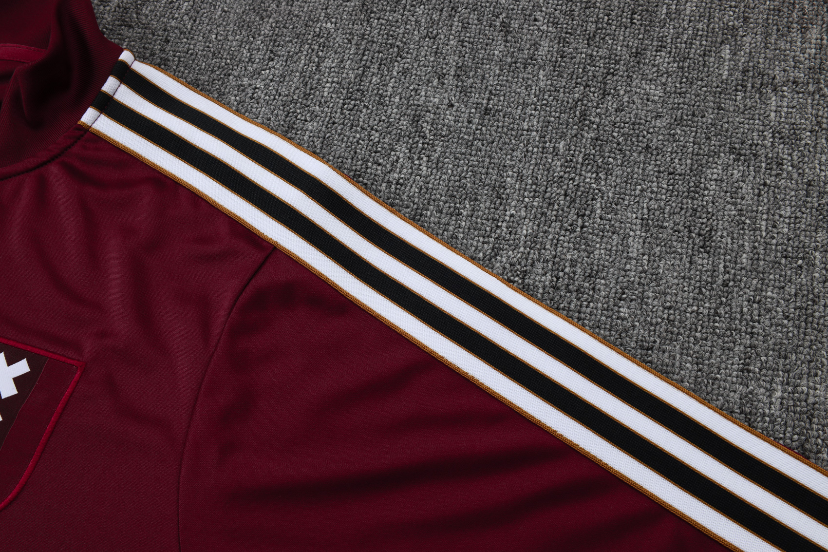 Ajax Training Kit (Sweatshirt+Pants) Deep Red 2025/26