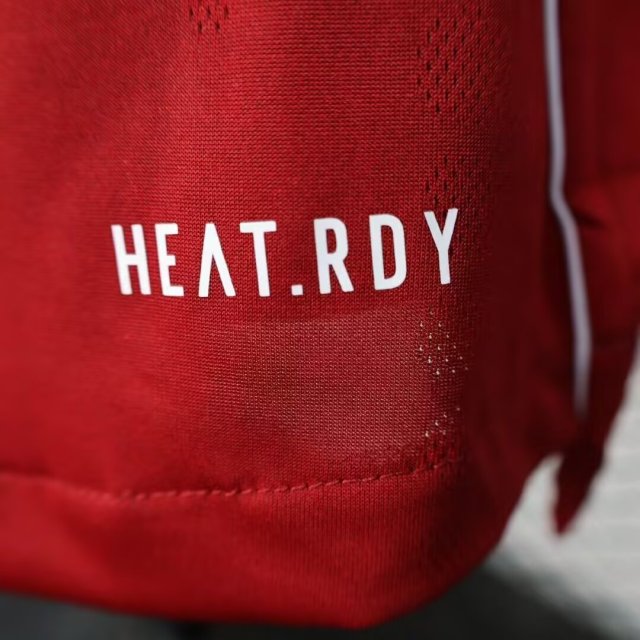 Liverpool Authentic Football Jersey Home Long Sleeve Shirt 2025/26