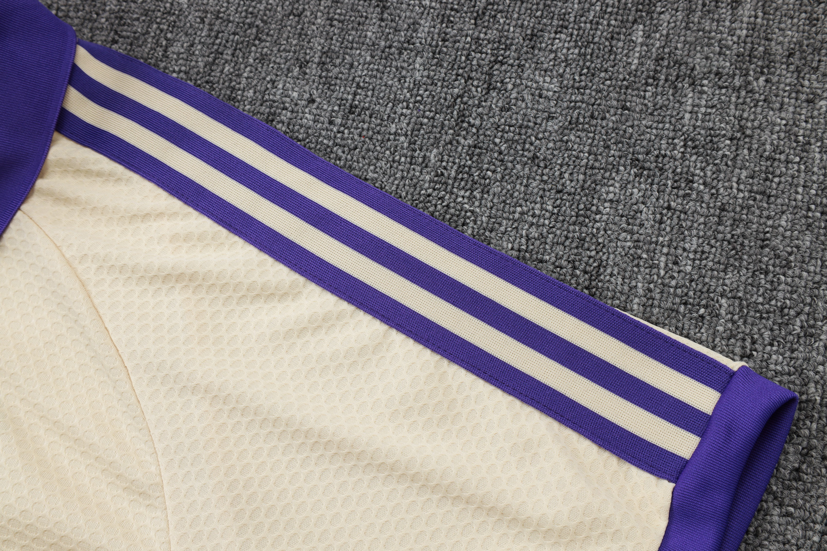 Real Madrid Training Kit (Polo+Pants) Apricot 2025/26