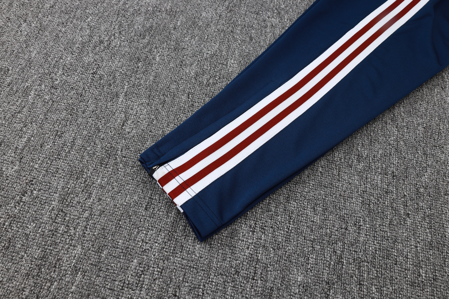 Arsenal Training Kit (Sweatshirt+Pants) Red 2025/26