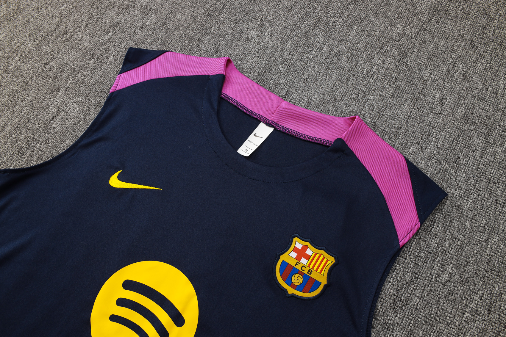 Barcelona Sleeveless Training Kit 2025/26