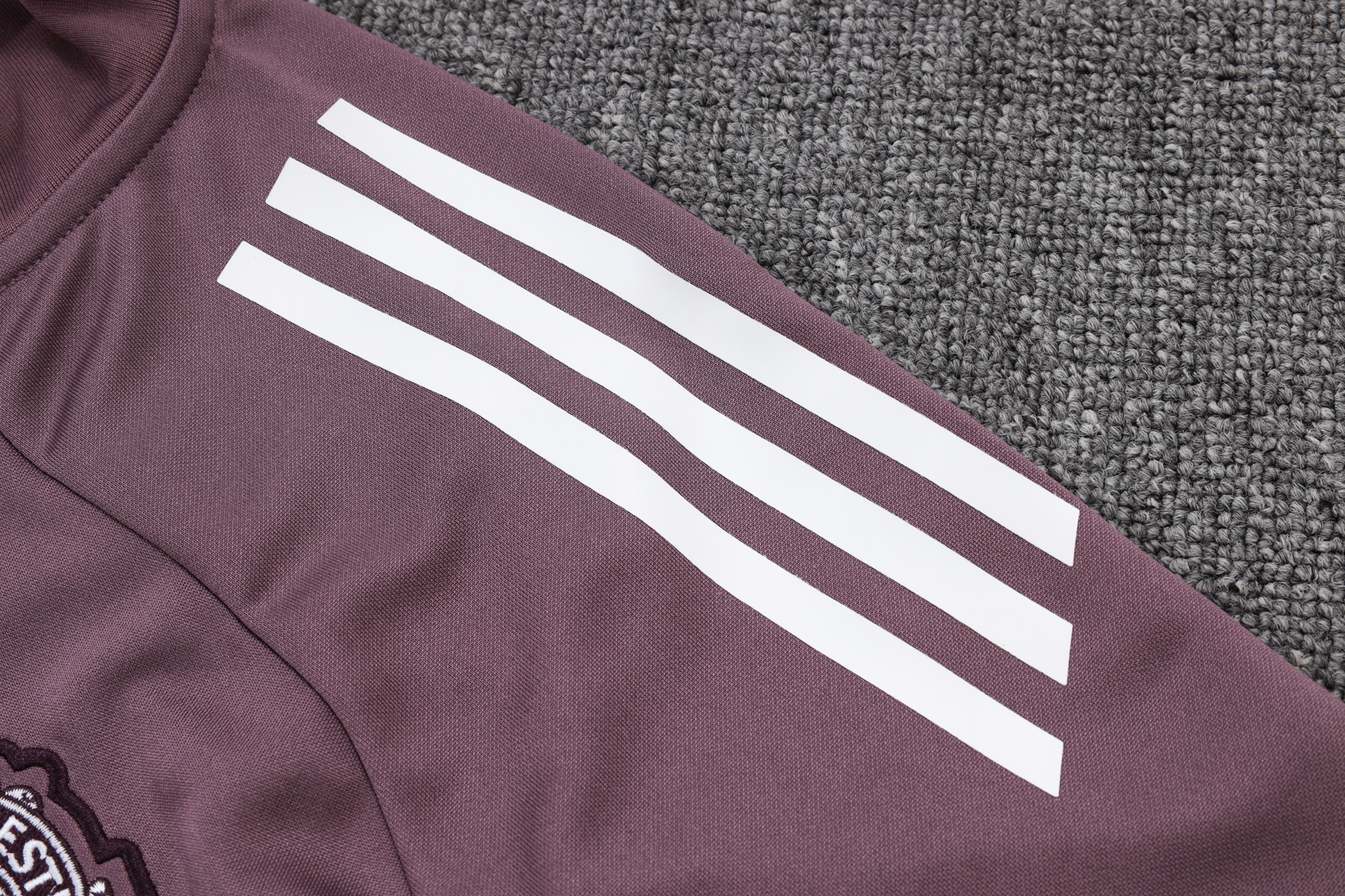 Manchester United Training Kit (Jacket+Pants) Grayish Purple 2025/26