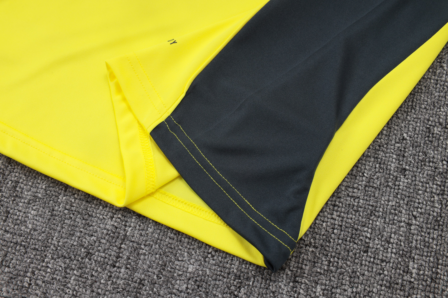 Real Madrid Sleeveless Training Kit Yellow 2025/26