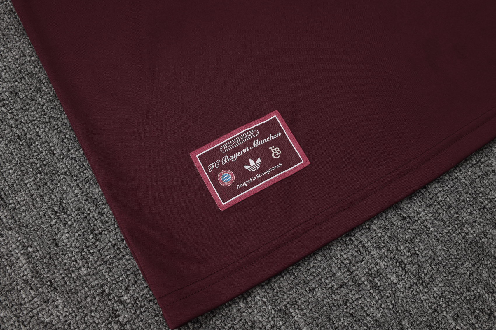 Bayern Munich Sleeveless Training Kit Red 2025/26