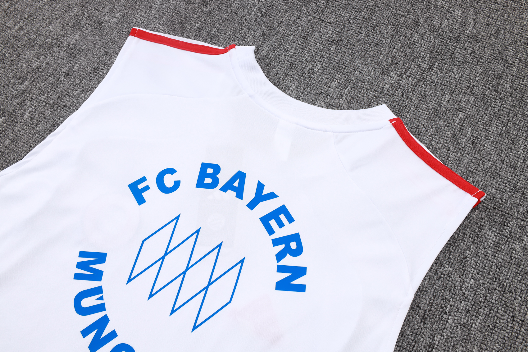 Bayern Munich Sleeveless Training Kit White 2025/26