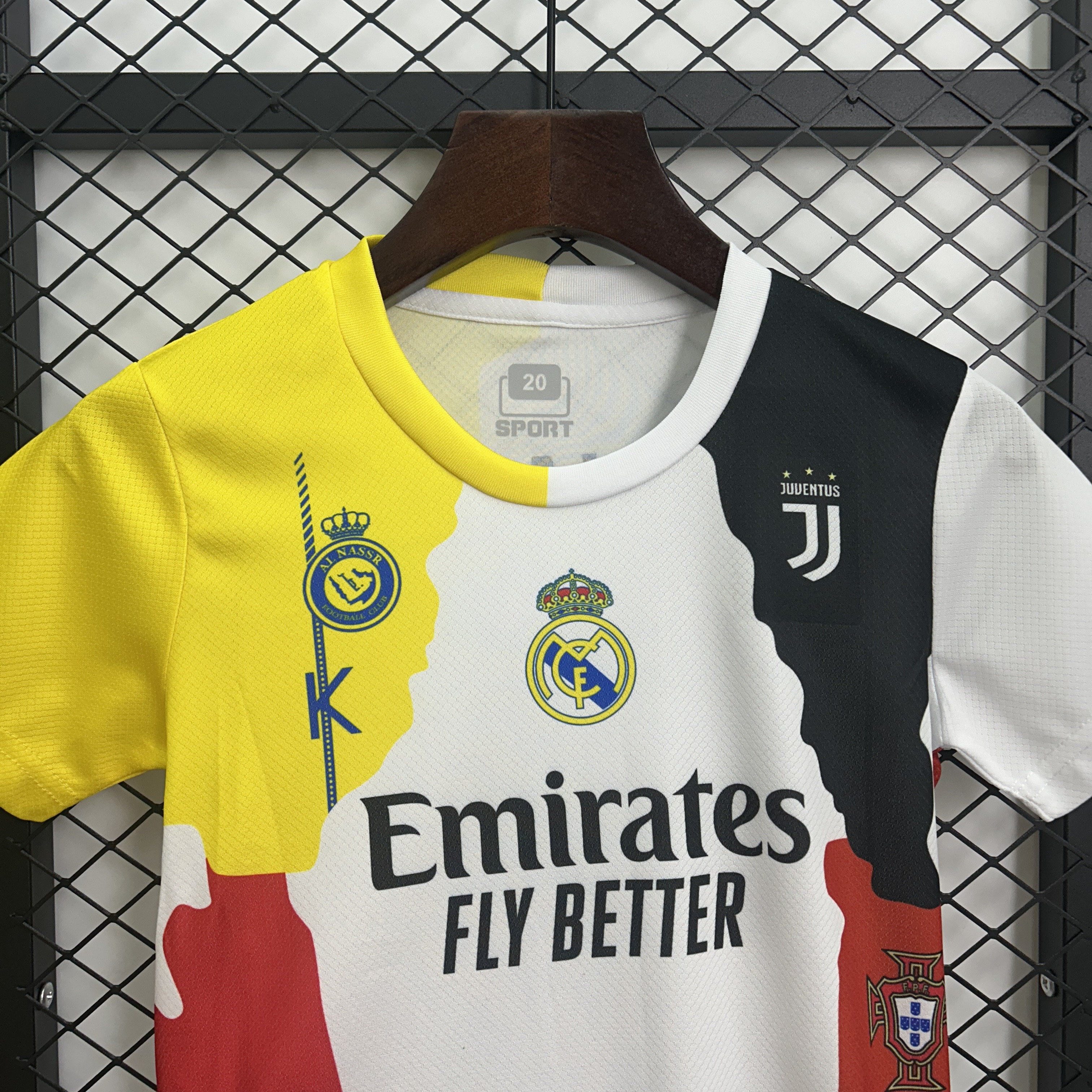 Cristiano Ronaldo Commemorative Edition Kids Kit Jersey+Shorts 2025/26 - All Club Mix
