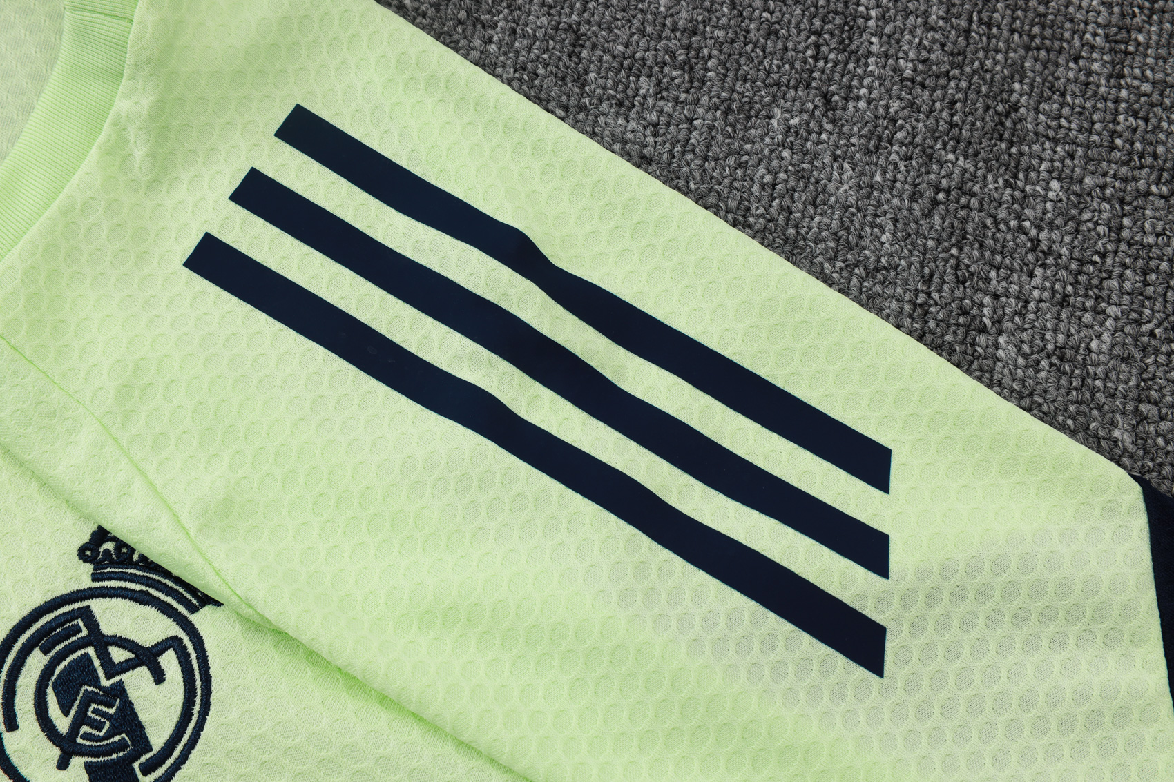 Real Madrid Training Jersey Kit Green 2025/26