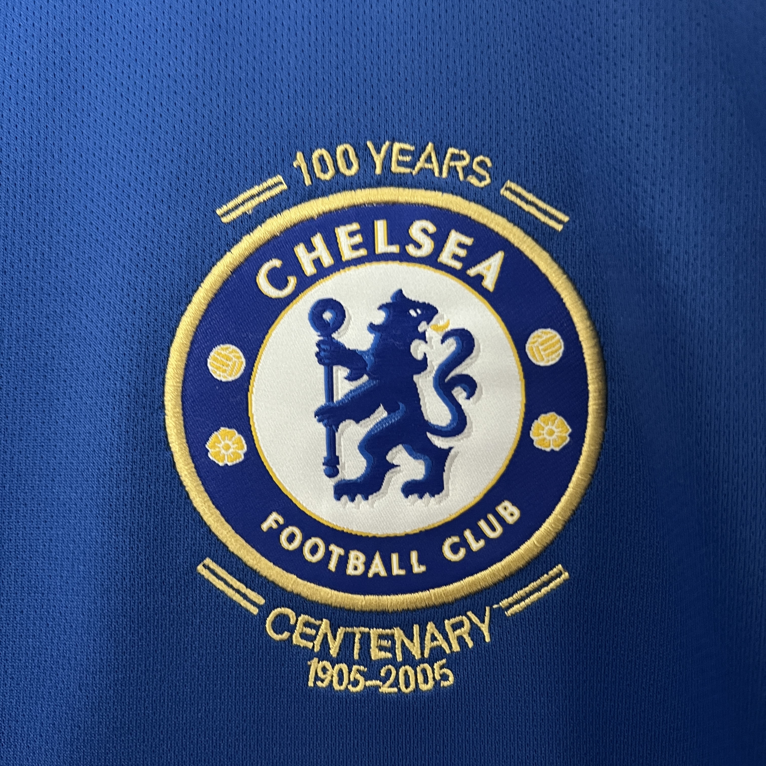 Chelsea Retro Football Jersey Home Shirt 2005-06