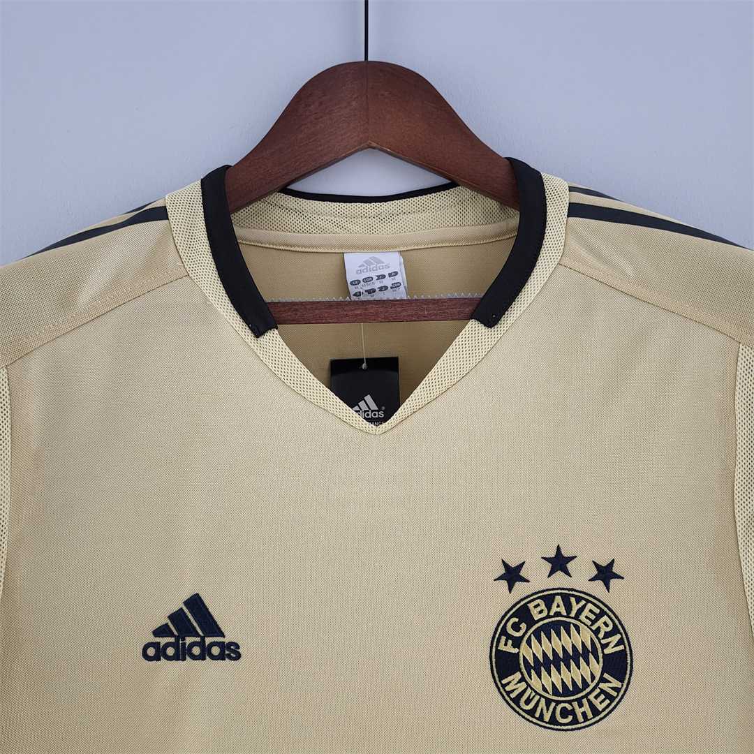 Bayern Munich Retro Jersey Away Soccer Shirt 2004/05