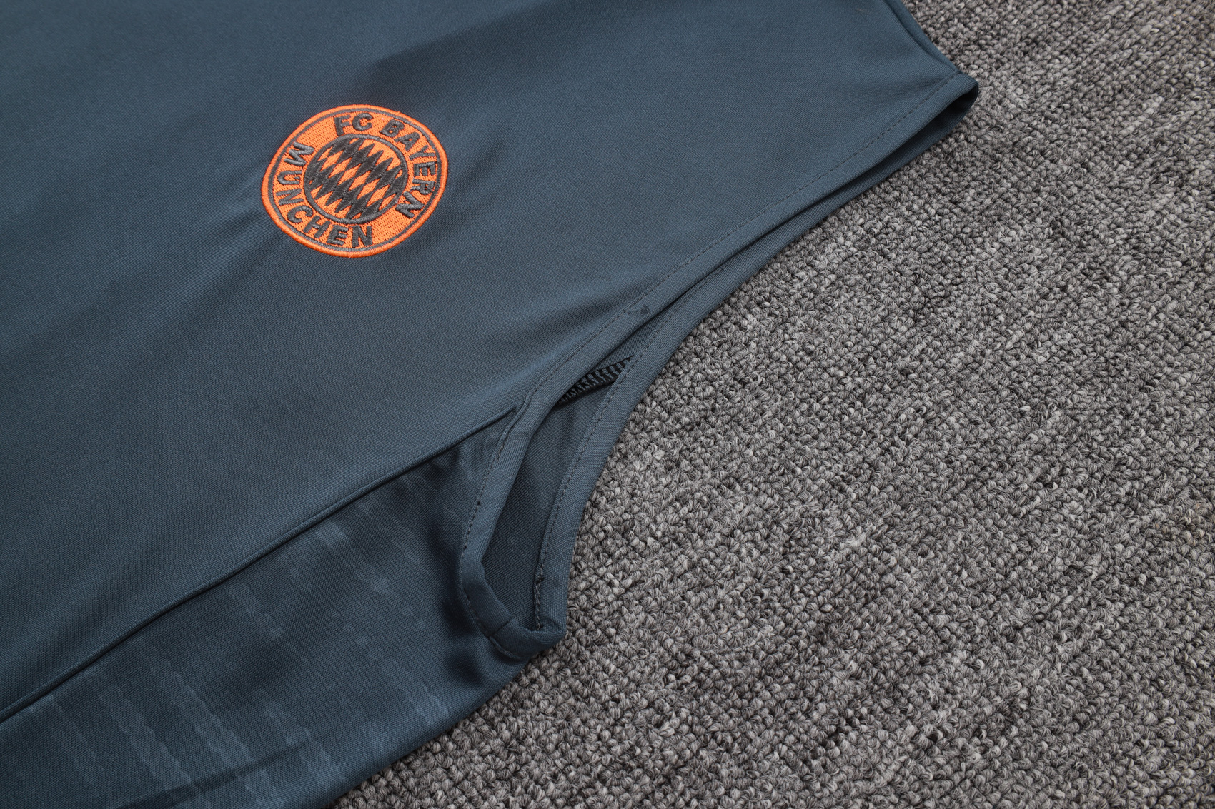 Bayern Munich Sleeveless Training Kit Gray 2025/26