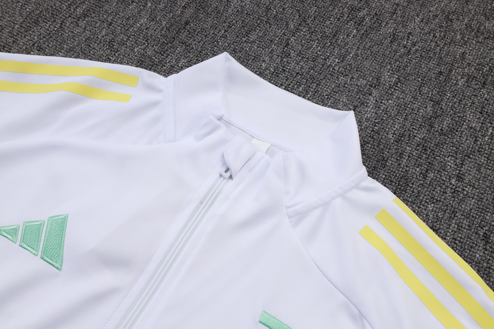 Juventus Training Kit (Jacket+Pants) White 2025/26