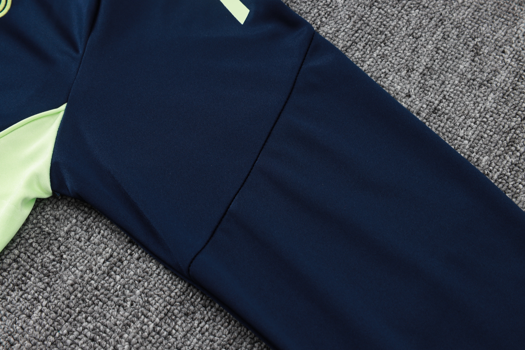 Real Madrid Training Kit (Sweatshirt+Pants) Cyan 2025/26