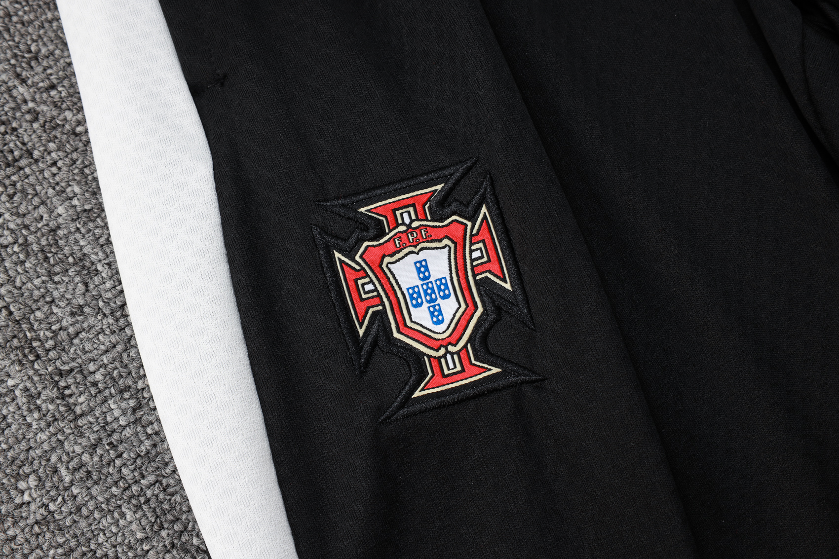 Portugal Training Kit (Sweatshirt+Pants) Black 2025