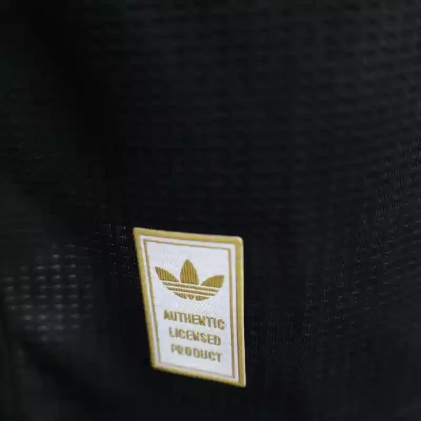 Liverpool Authentic Football Jersey Black Goalkeeper Shirt 2025/26