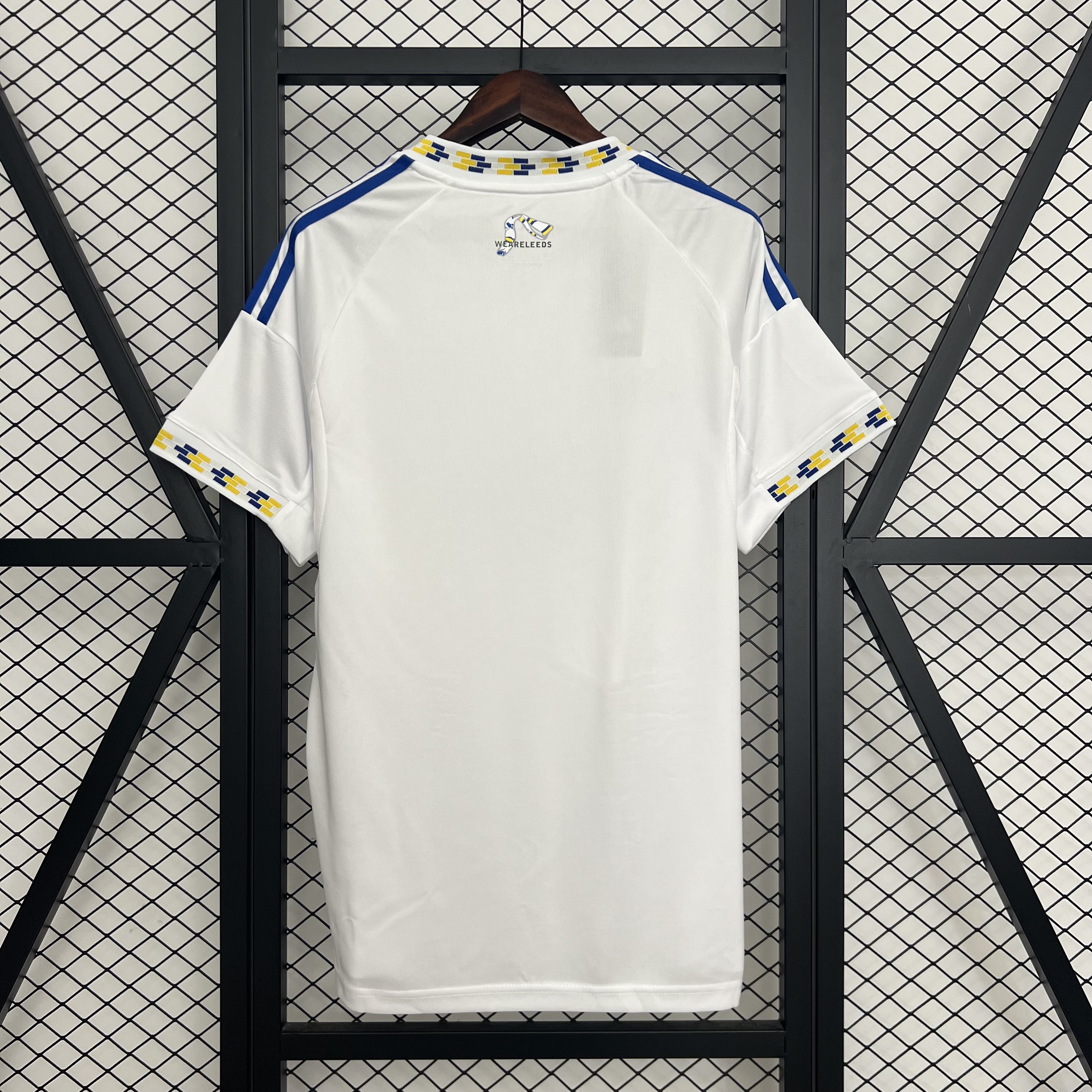 Leeds United Football Jersey Home Custom Shirt 2025/26