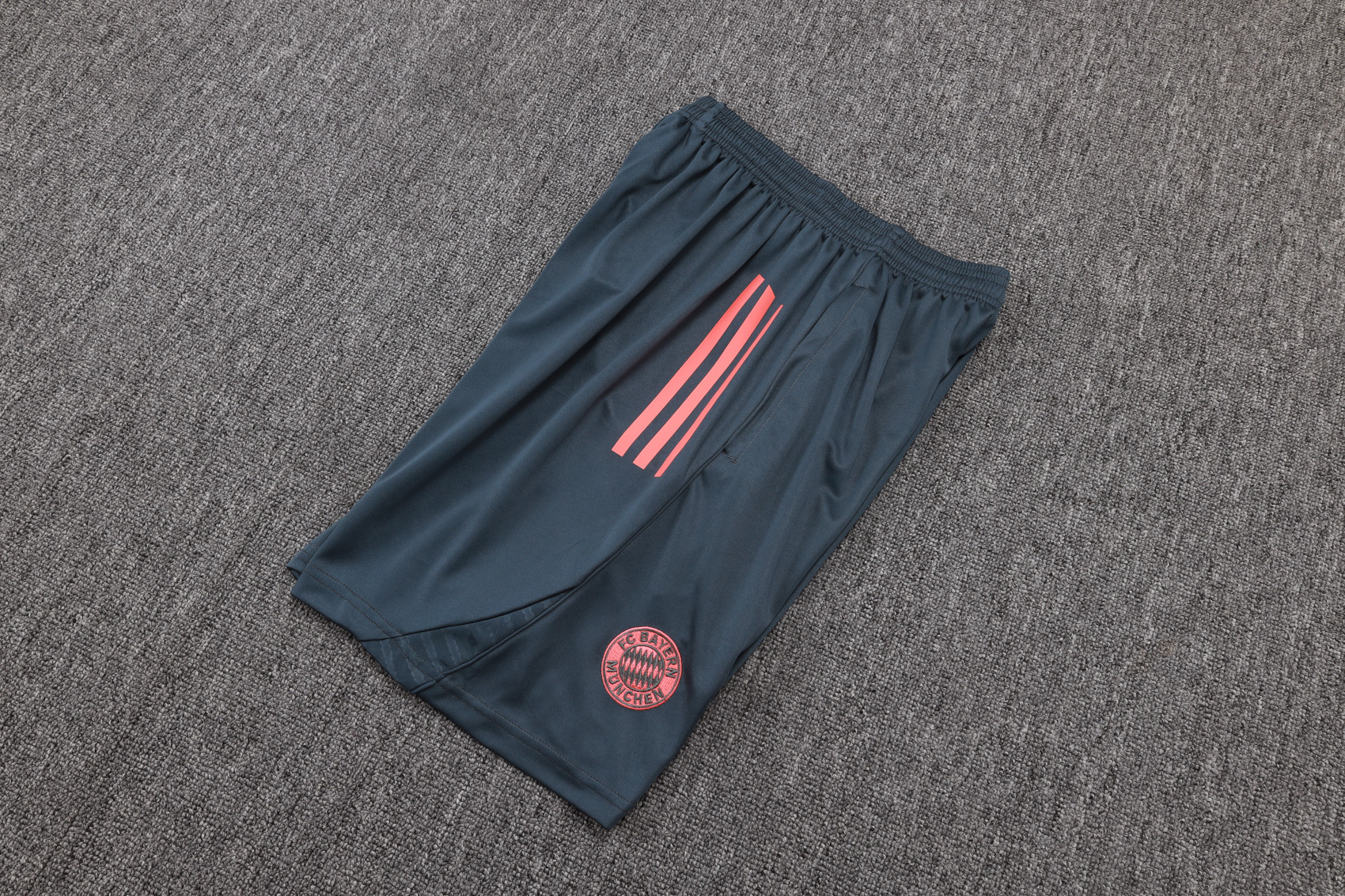 Bayern Munich Sleeveless Training Kit Gray 2025/26