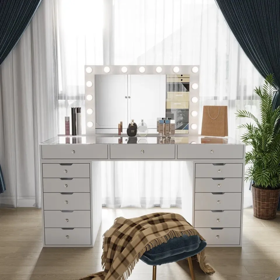 Multifunctional dressing mirror dressing table